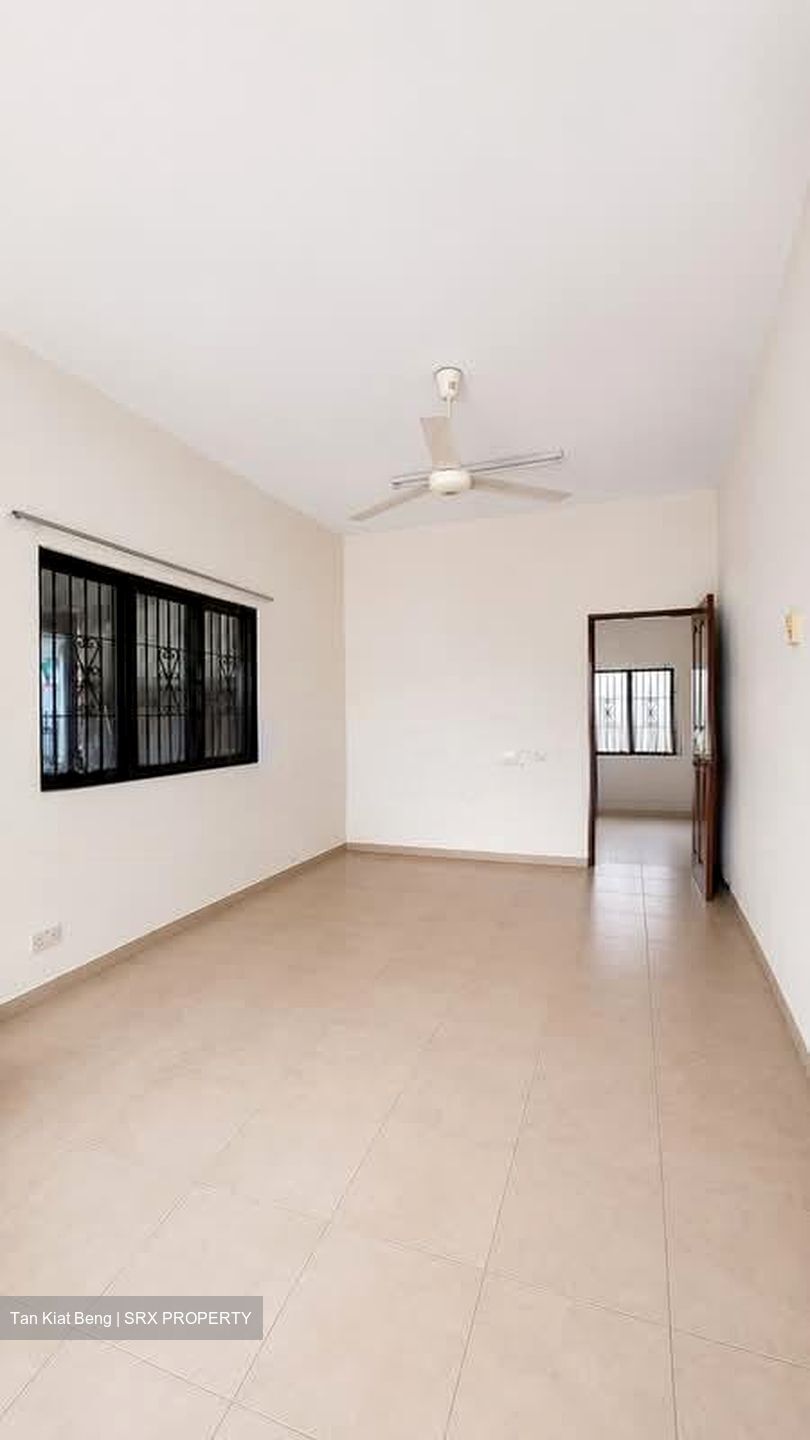 Thomson Garden Estate (D20), Semi-Detached #560337031